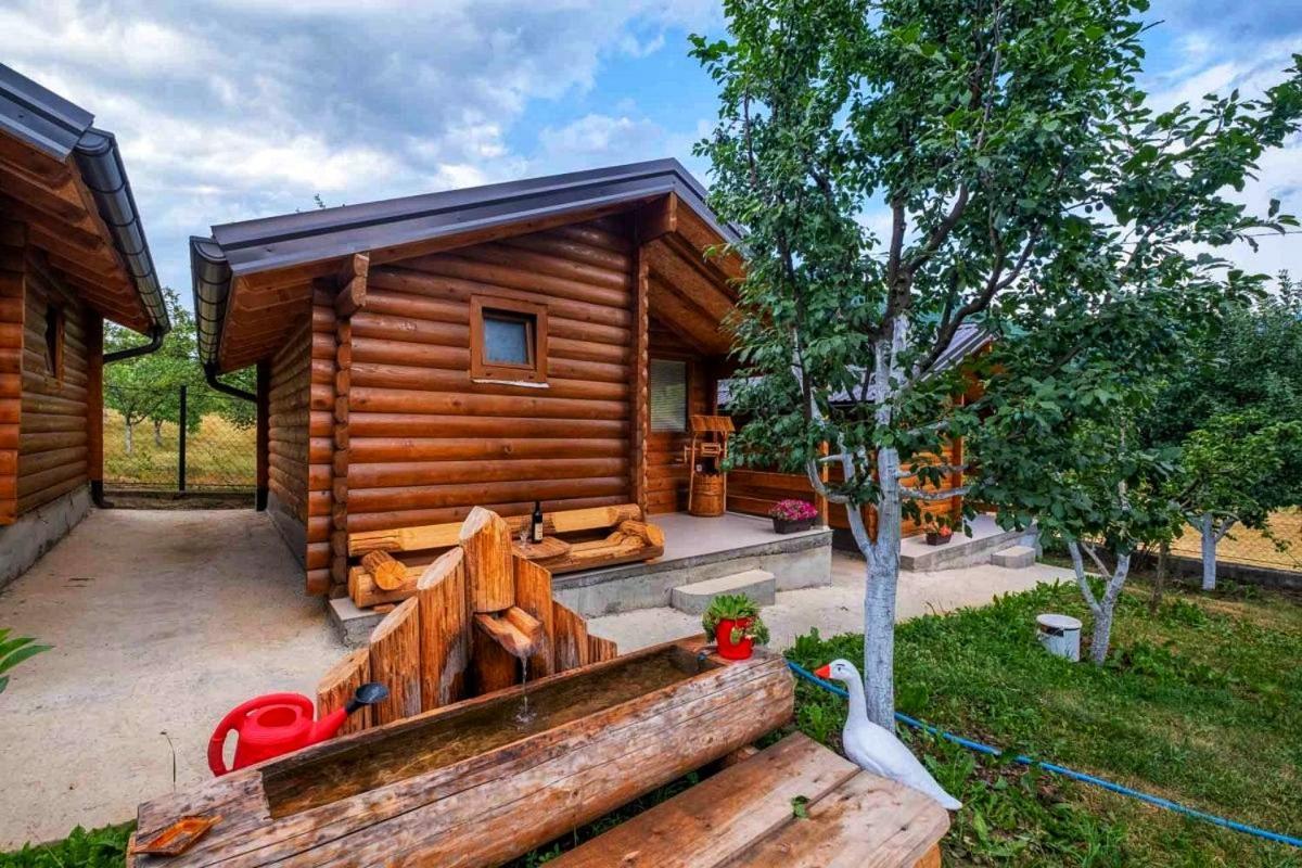 Holiday Bungalows & Food Plav Exteriér fotografie