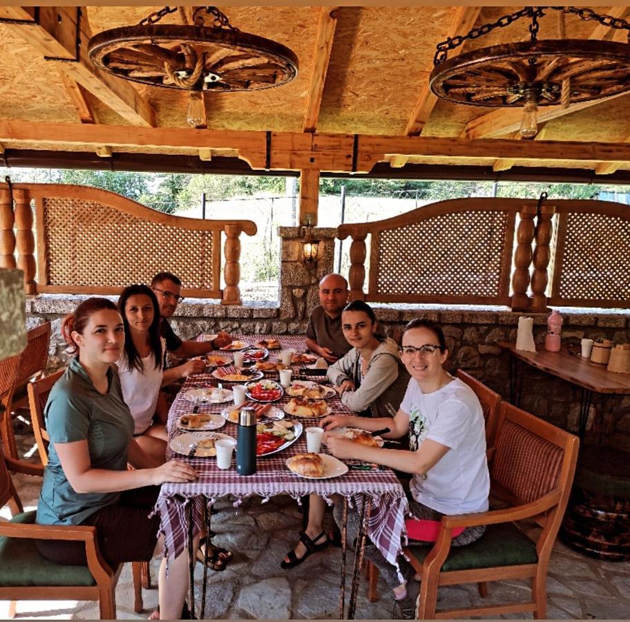 Holiday Bungalows & Food Plav Exteriér fotografie