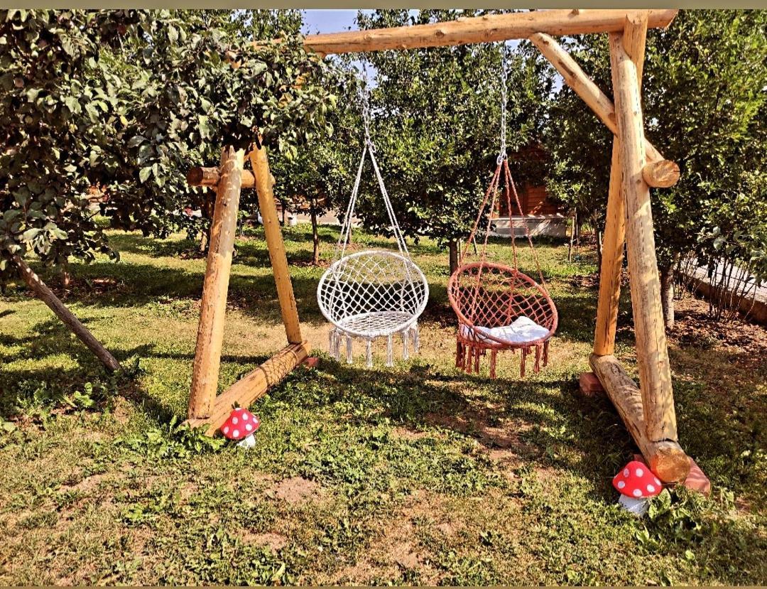 Holiday Bungalows & Food Plav Exteriér fotografie