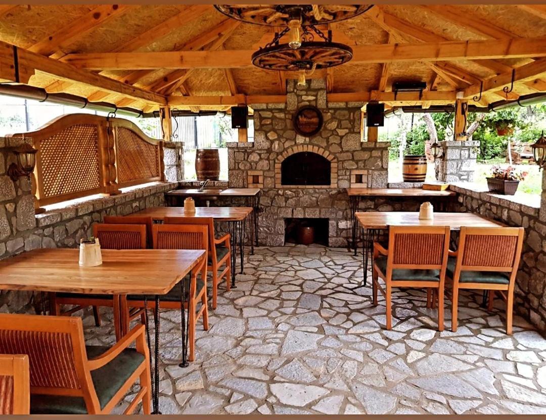 Holiday Bungalows & Food Plav Exteriér fotografie